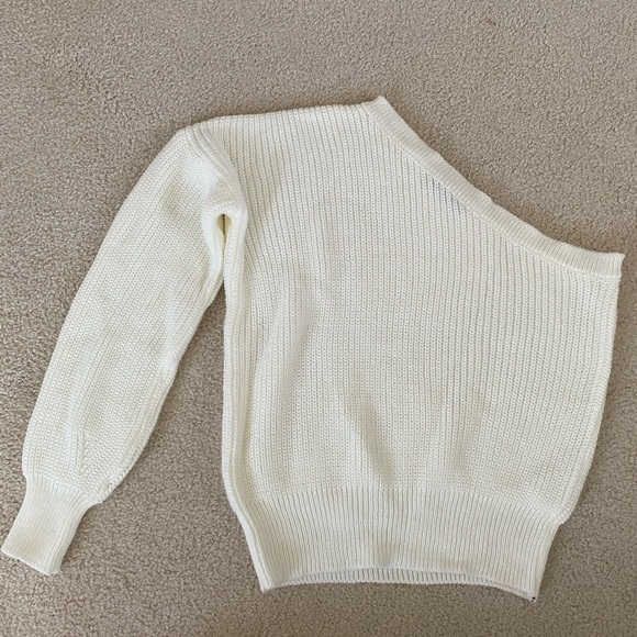Nasty Gal Sweaters - COPY - White knit balloon sleeve one shoulder swe…